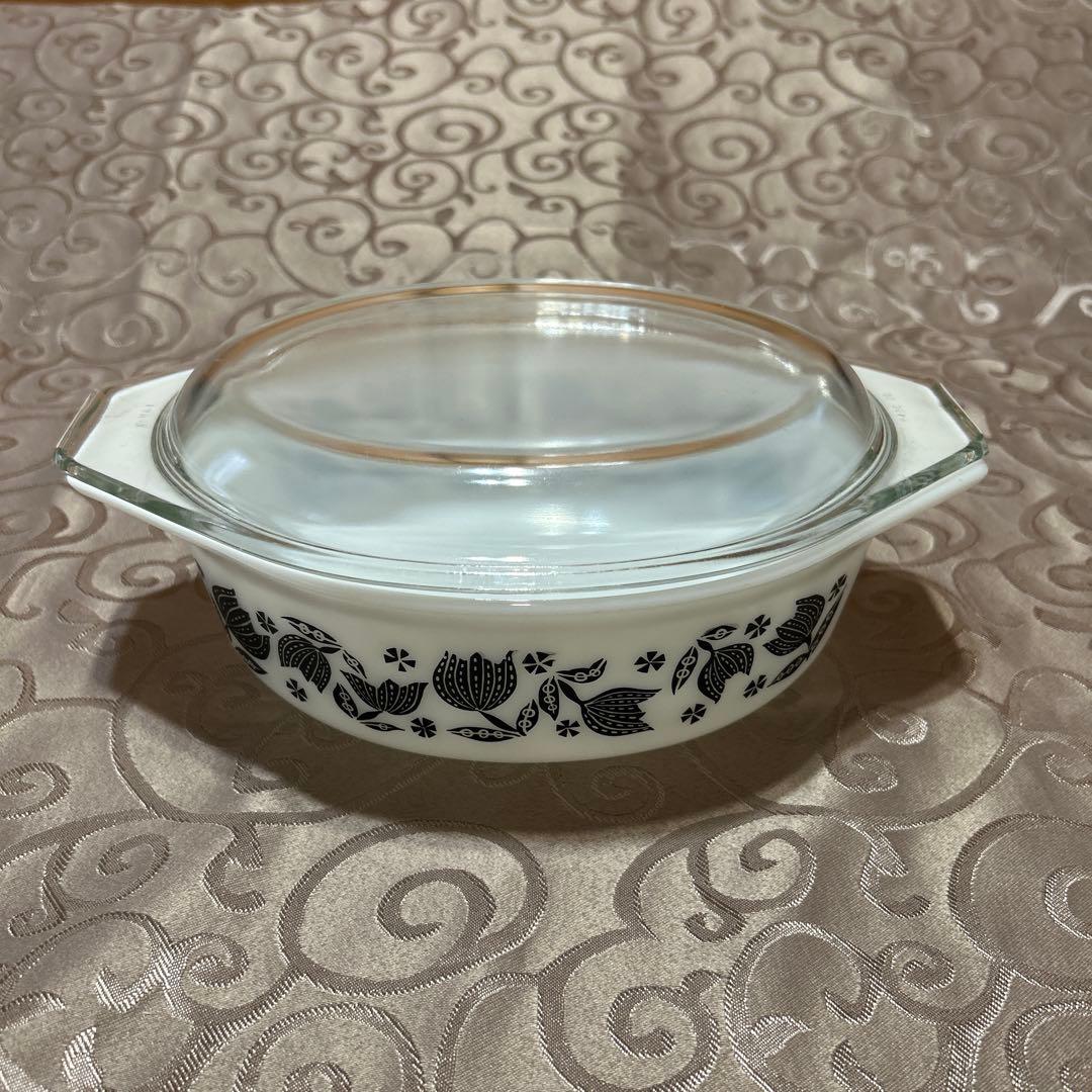 Pyrex キャセロール　アメリカヴィンテージ　ブラックチューリップ柄
