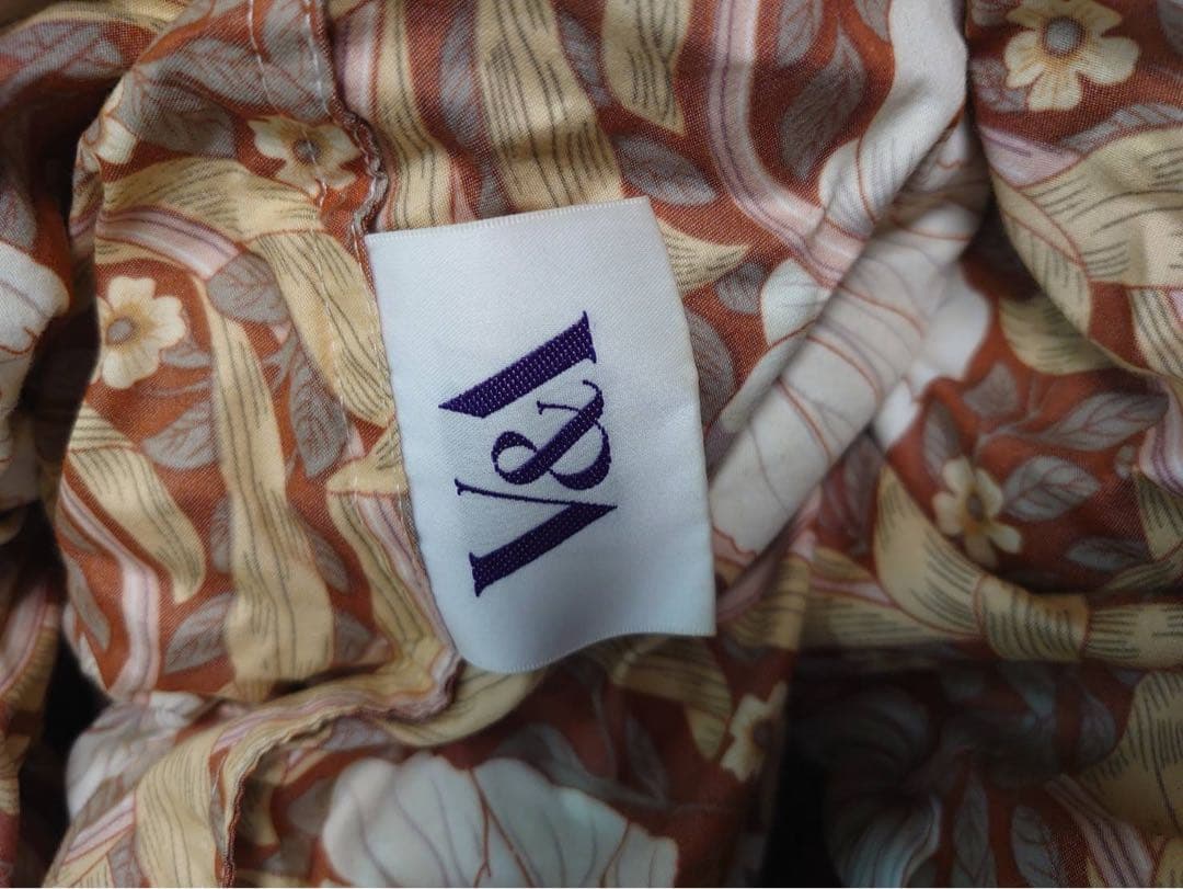 ロマンス小杉ハンガリーシルバーマザーグースダウン93% 　羽毛掛布団