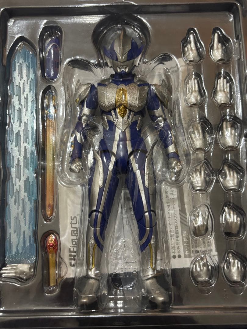 S.H.Figuarts ウルトラマンメビウス&ハンターナイトツルギセット