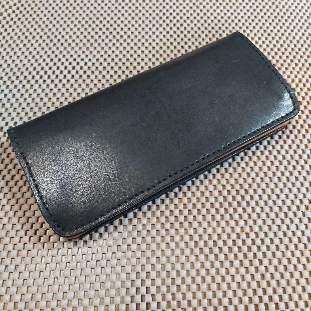 黒のレザー長財布