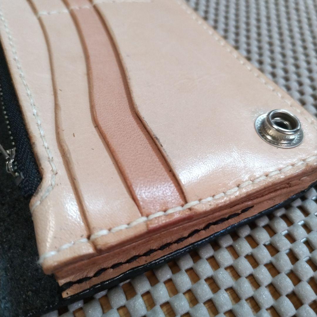 黒のレザー長財布