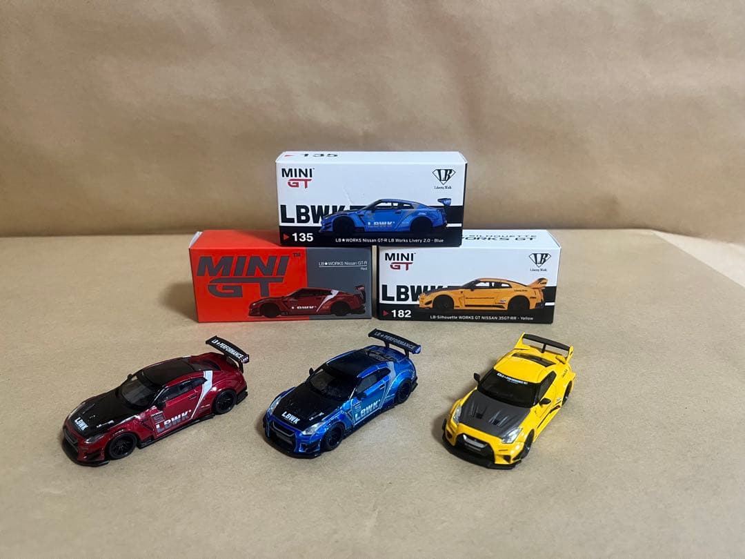 開封済み　MINI GT LBWK GT-R ミニカー 6台セット➕おまけ1点
