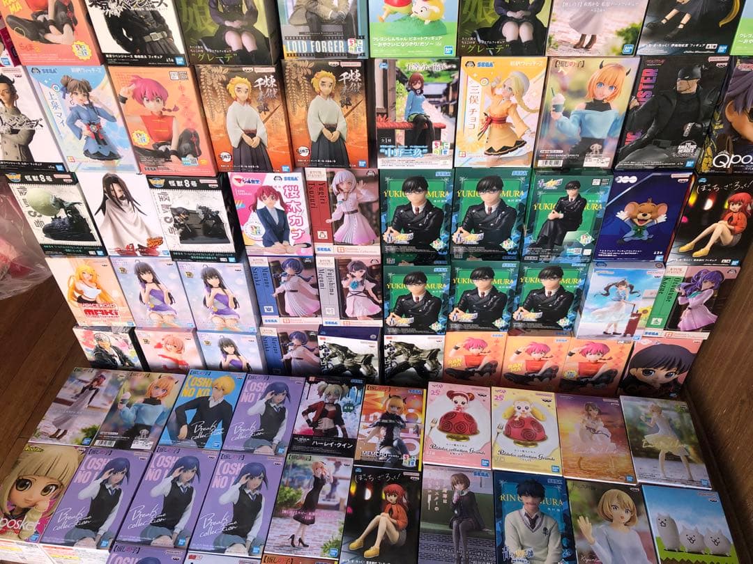 推しの子　らんま　ぼっち　しんちゃん　地獄楽　ヒロアカ　フィギュア　98個