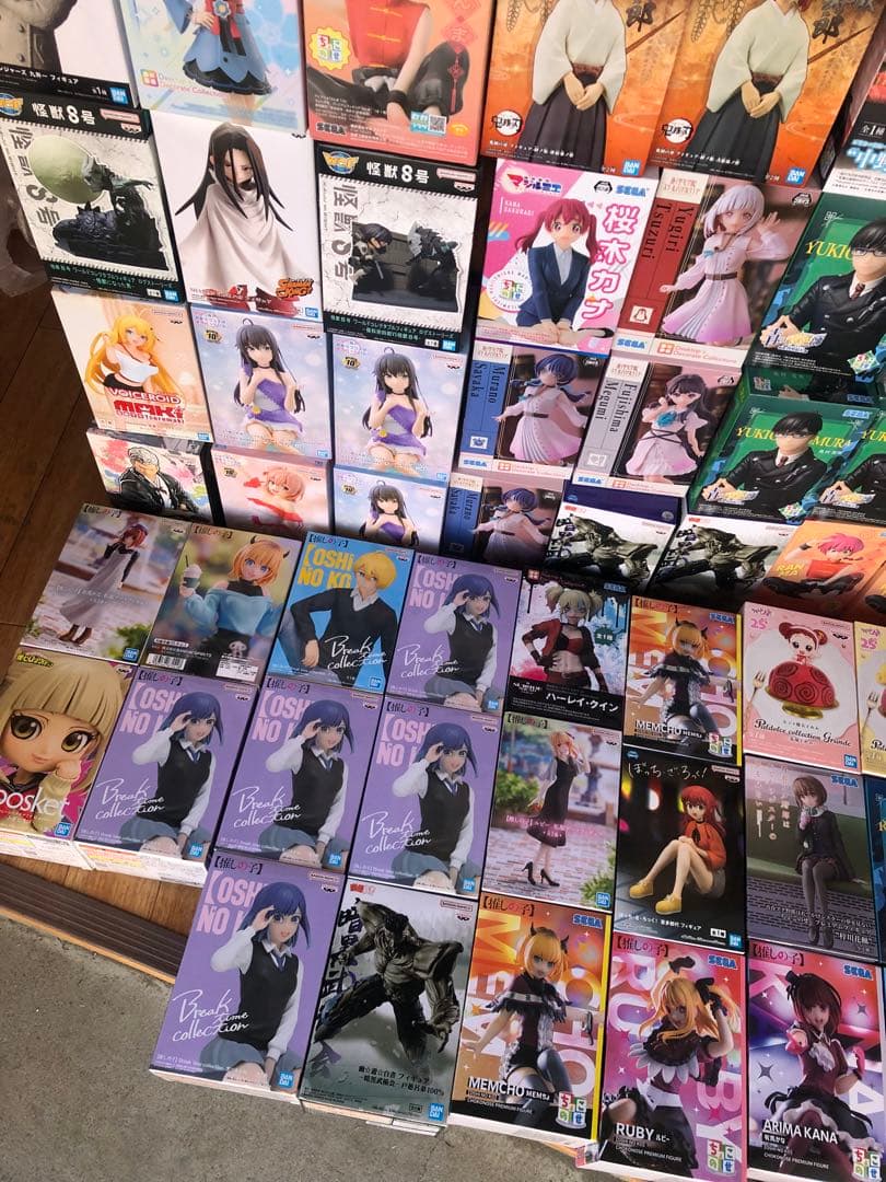 推しの子　らんま　ぼっち　しんちゃん　地獄楽　ヒロアカ　フィギュア　98個