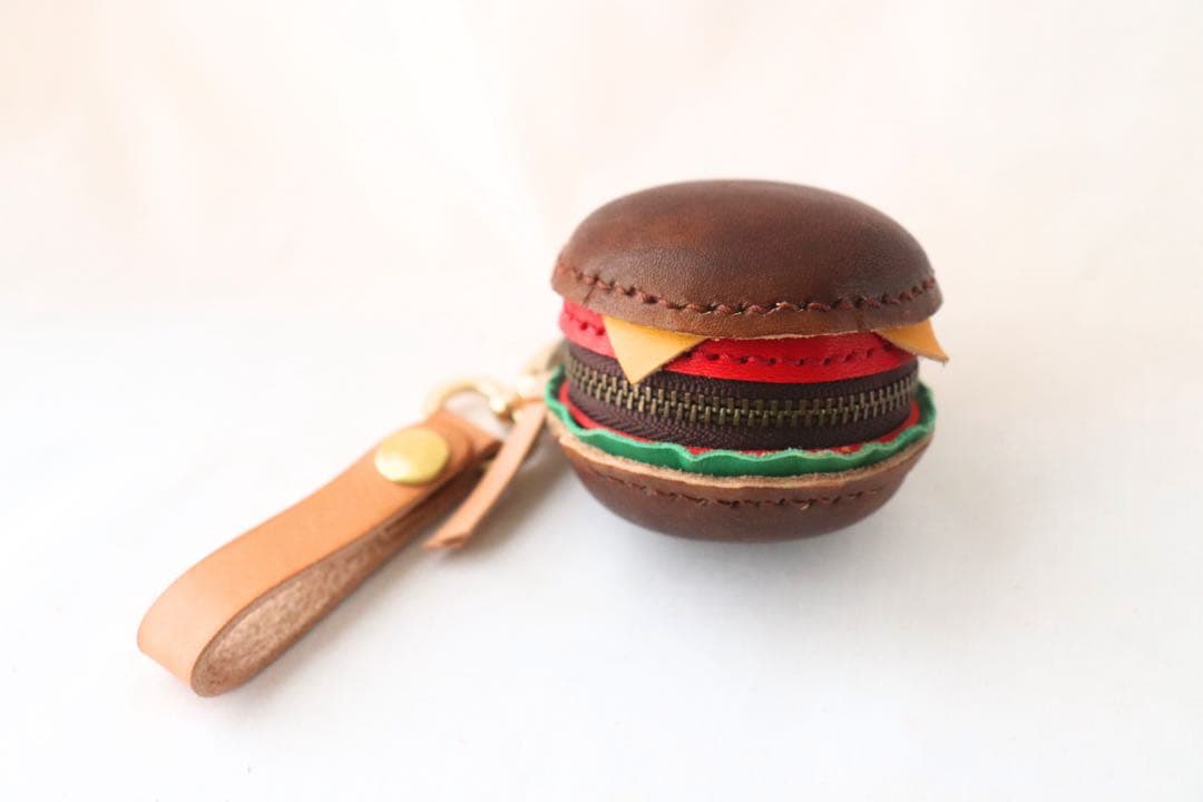 【受注】栃木ヌメ革を染色して作ったハンバーガー型小物入れ　　7850円
