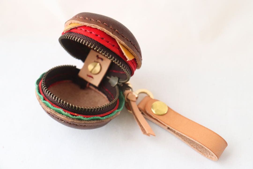 【受注】栃木ヌメ革を染色して作ったハンバーガー型小物入れ　　7850円