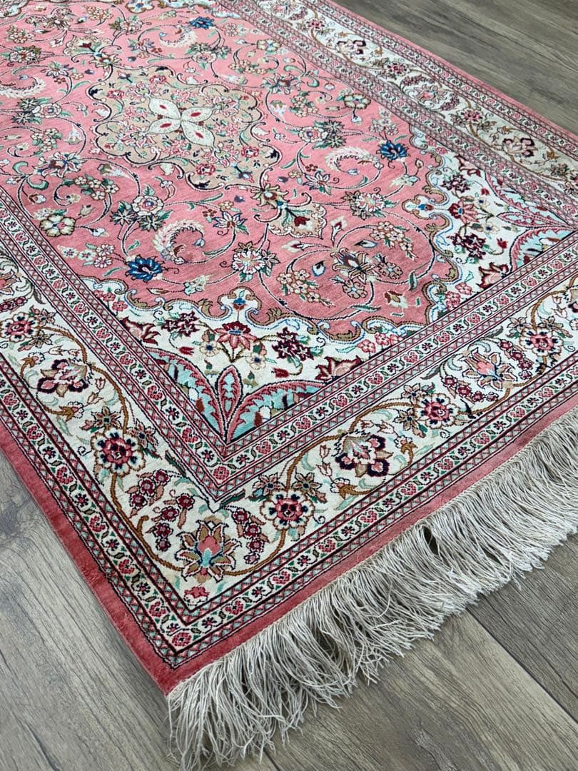 専用 マラゲ産 シルク ペルシャ絨毯 122✖️79cm け東7-1217の通販