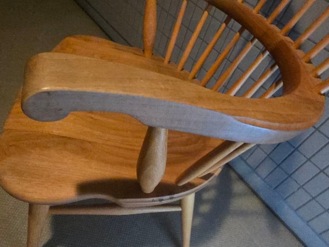 高山ウッドワークス　コームバックアームチェア/ダイニングチェア