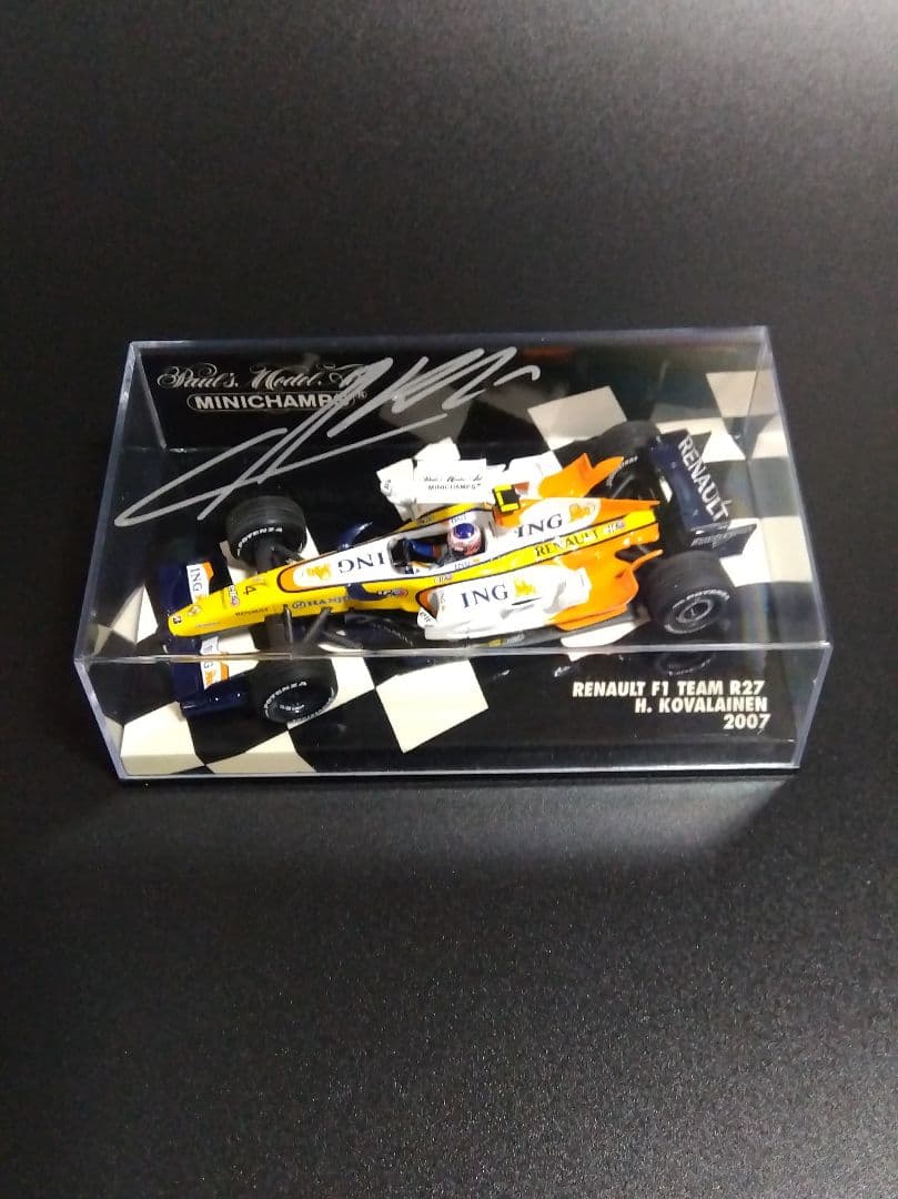 ミニチャンプス ヘイキ・コバライネン ルノー2007 直筆サイン入り 1/43