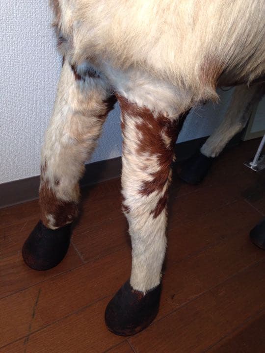 ディスプレイに♪リアルファーのお馬さん　ロッキングホース　木馬　オブジェ