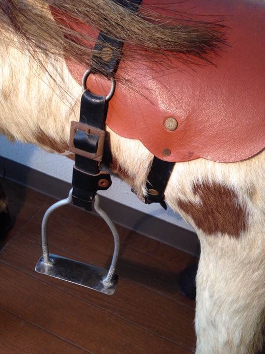 ディスプレイに♪リアルファーのお馬さん　ロッキングホース　木馬　オブジェ