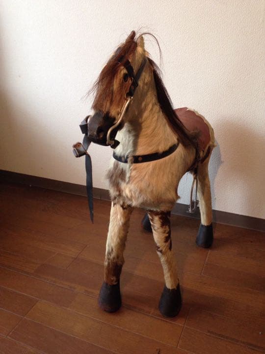 ディスプレイに♪リアルファーのお馬さん　ロッキングホース　木馬　オブジェ
