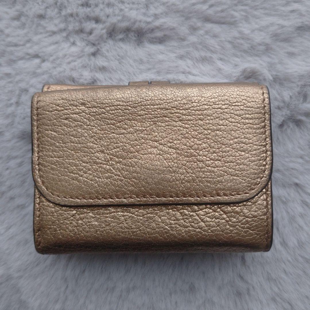 Chloe アルファベット 三つ折り財布