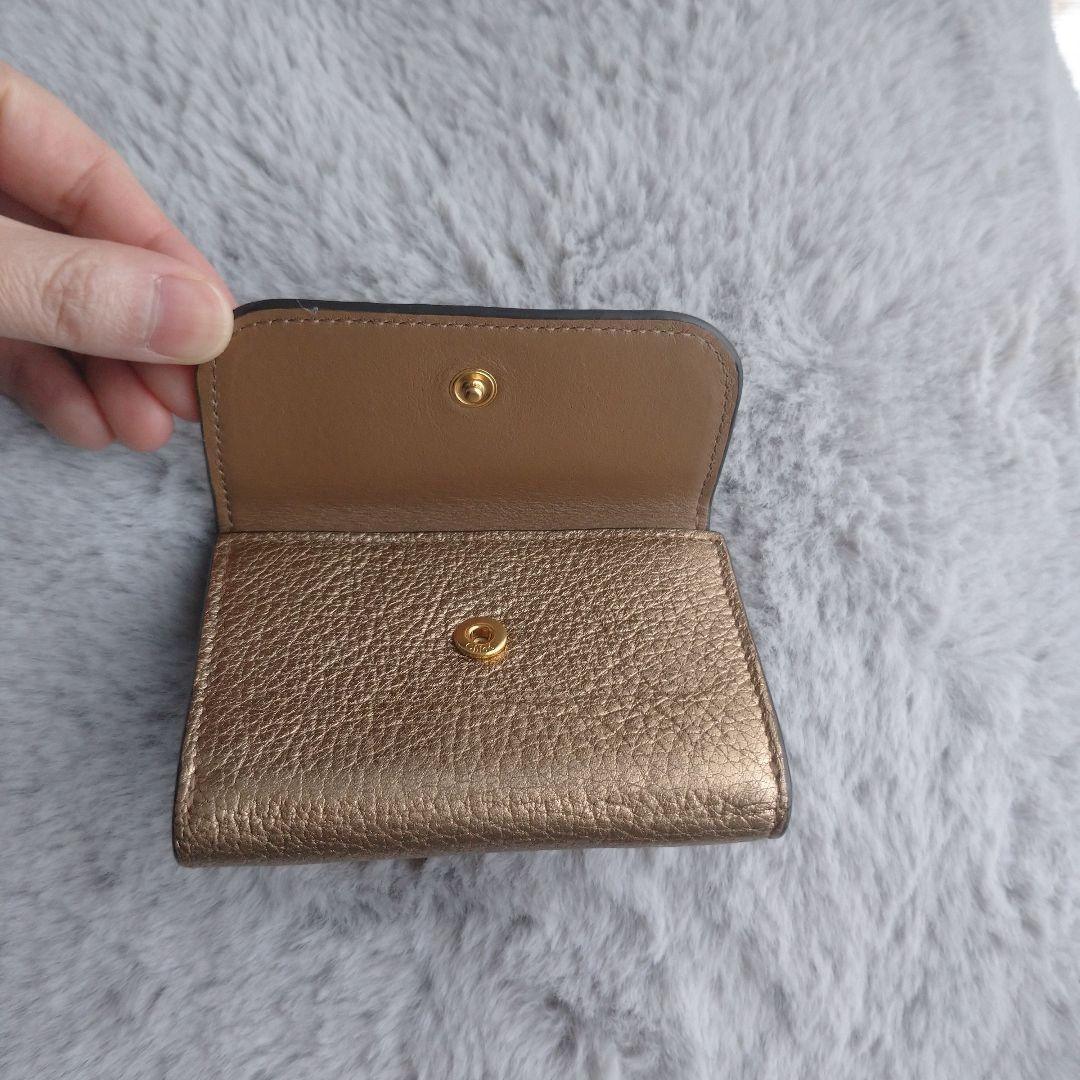 Chloe アルファベット 三つ折り財布