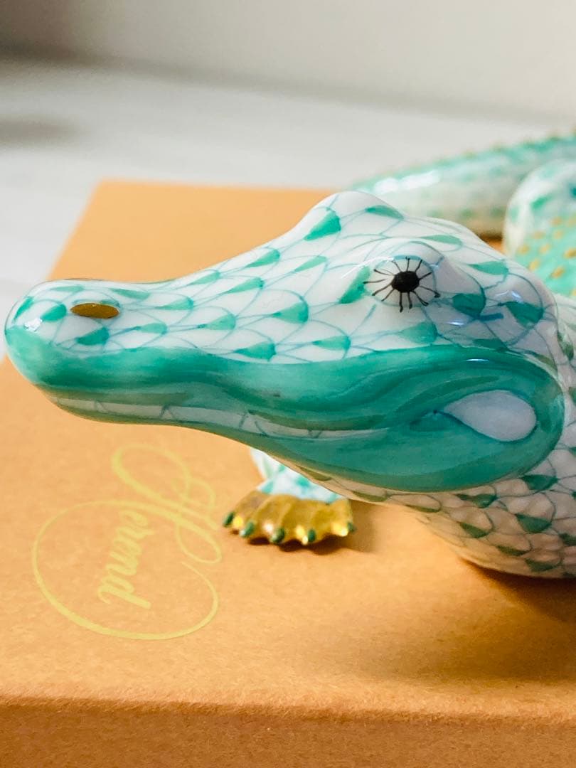 希少 ヘレンド フィギュリン ワニ 金彩