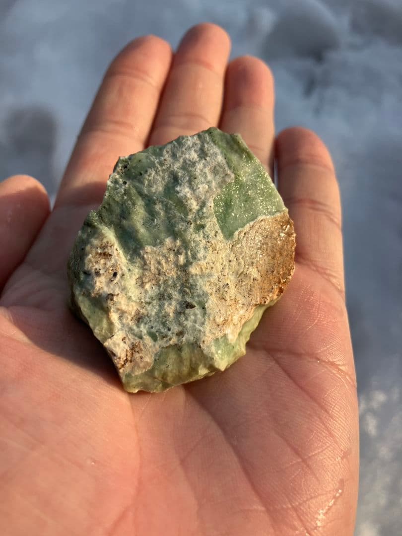 日高翡翠　原石