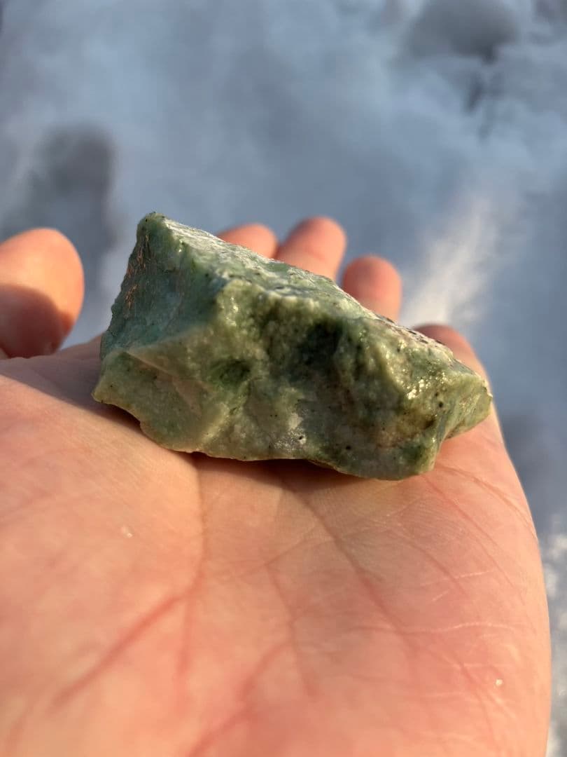 日高翡翠　原石