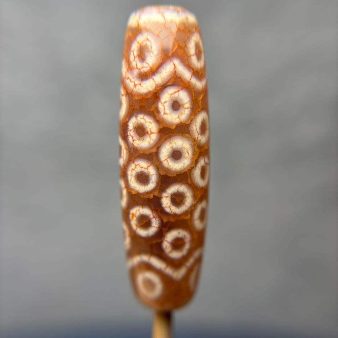 ユッキー至純龍紋36眼血系天珠　1-209