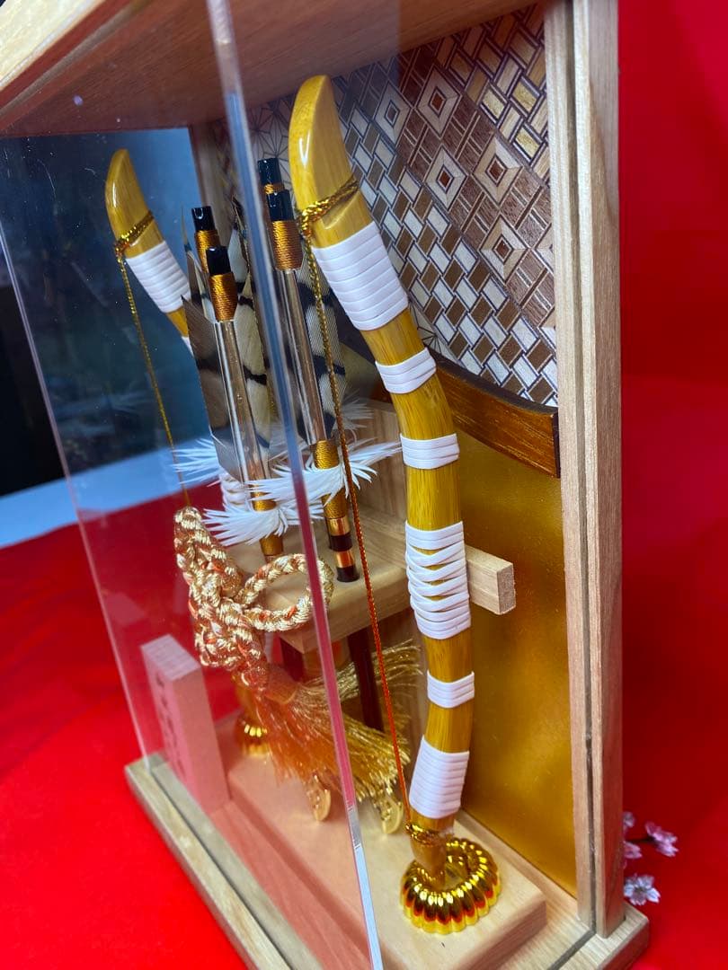 幹山作　壁掛け　破魔弓　白木アクリルケース・間口約１８×奥行約9,5×高約２６㎝