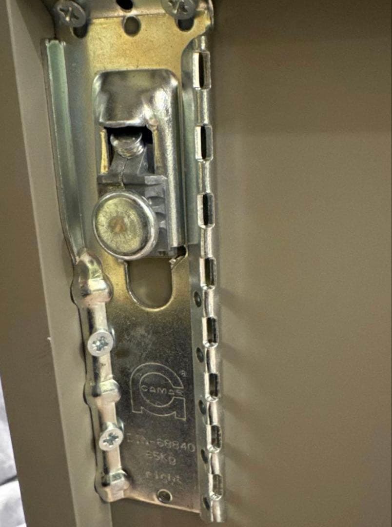 アクタス　Poliform ポリフォーム　グレー キャビネット 3つ　定価60万