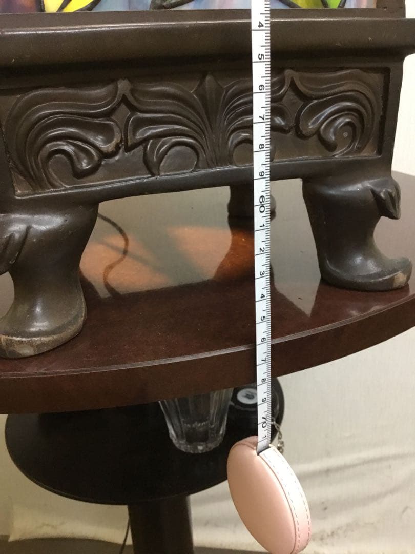 大輪のバラ咲くステンドグラスのアンティークな光柱 ポーチや通路に置くの