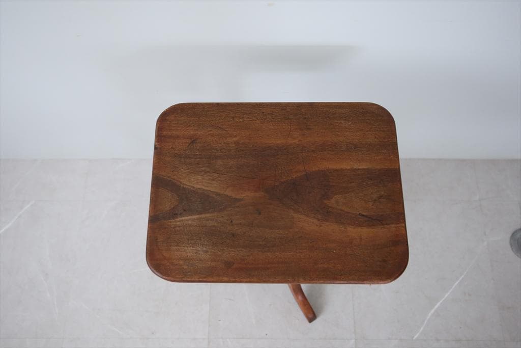 英国アンティーク木製サイドテーブルj/オケージョナル/作業机/飾り棚(87-52