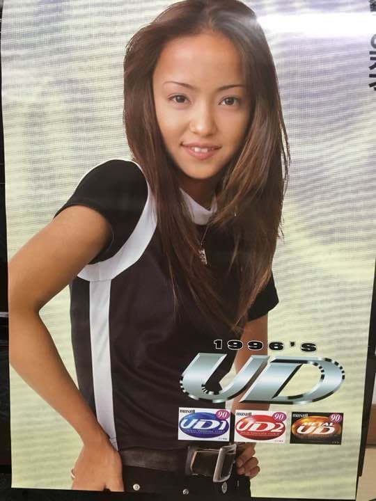安室奈美恵 1996年非売品ポスター2種類セット - メルカリ