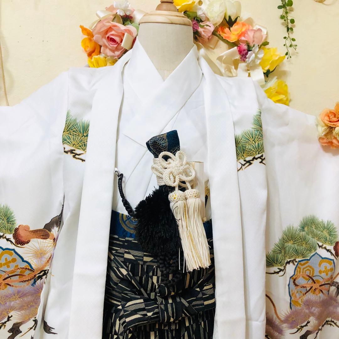 七五三　男の子‼️着物・羽織・袴⭐︎完全フルセット⭐︎鷹金彩煌びやか極めてる銘品