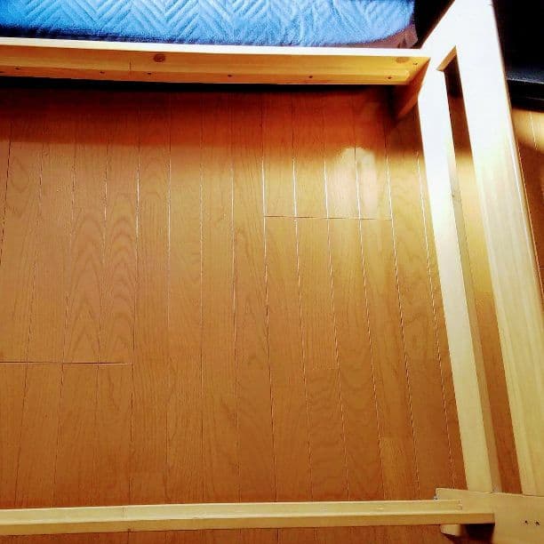 ベッドフレーム・ シングルサイズ( マットレス無し)