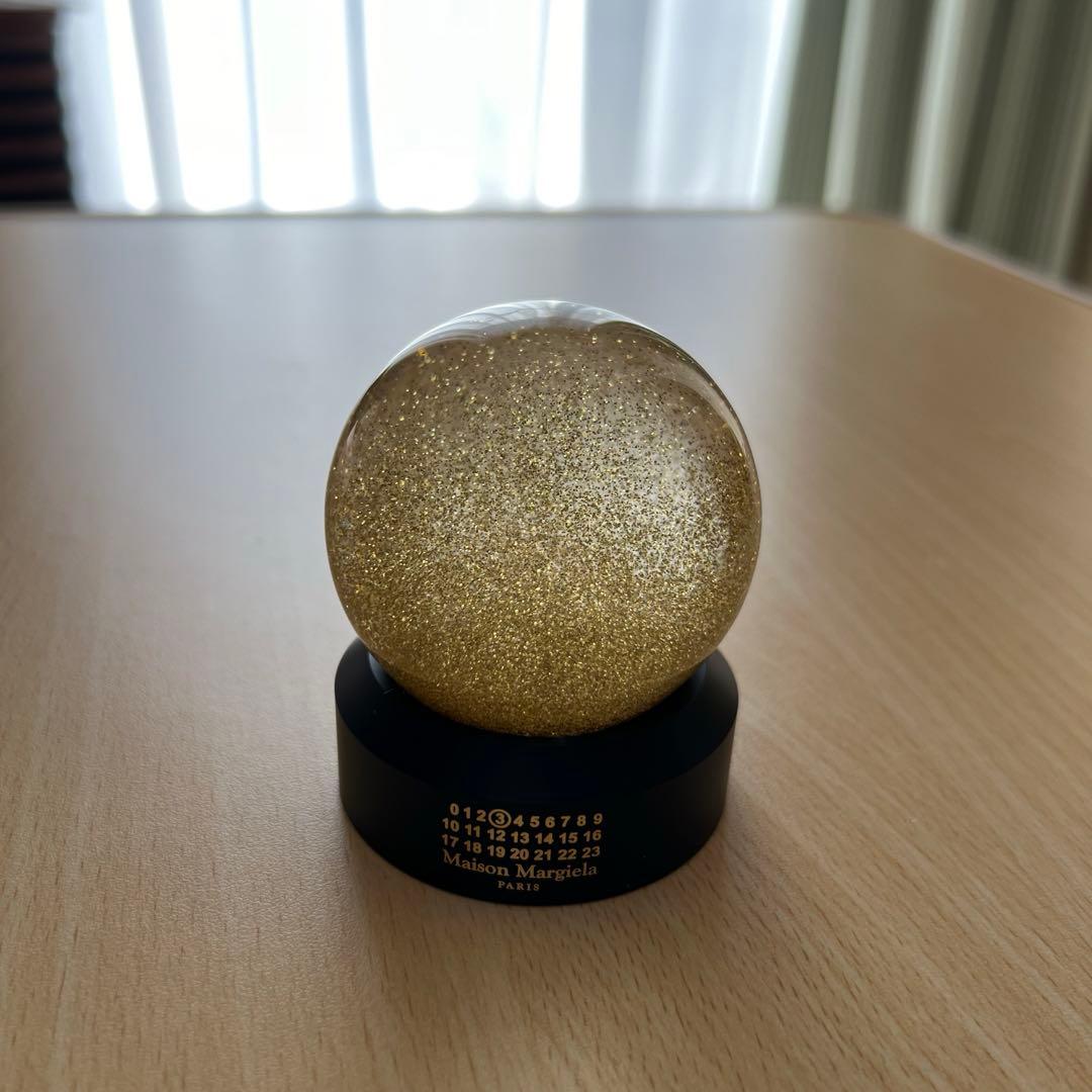 メゾンマルジェラ スノードーム グリッター グローブ ホリデー 限定 ノベルティ