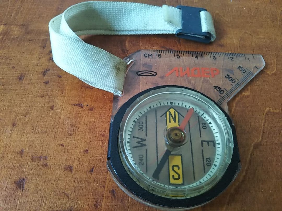 コンパス　フィアット　アルファロメオ　フェラーリ　マセラティ　ランチア