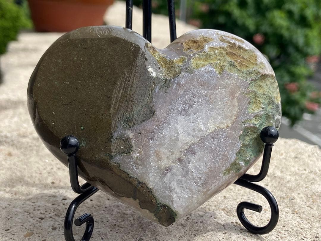 【健康・長寿・子宝】瑪瑙ハート！アメジスト共生⭐️浄化皿⭐️台座付き N65