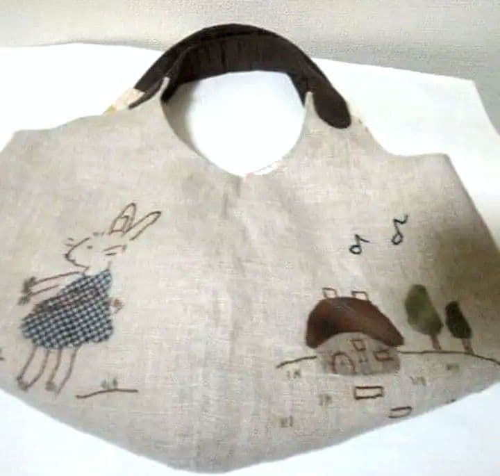 【パッチワーク・キルト】 《4枚はぎサマーバック》 残一点