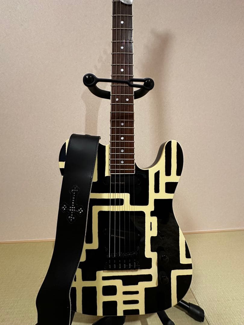 FERNANDES TOMOYASU HOTEL 限定版 エレキギター