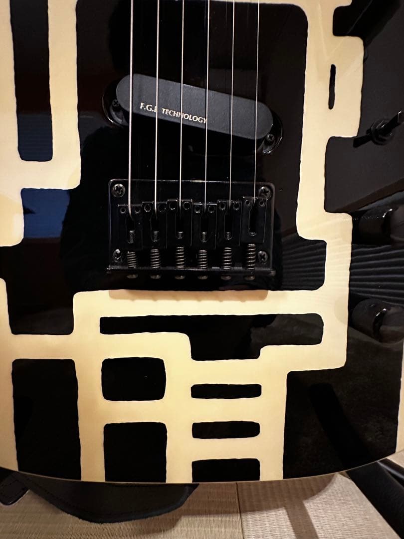 FERNANDES TOMOYASU HOTEL 限定版 エレキギター