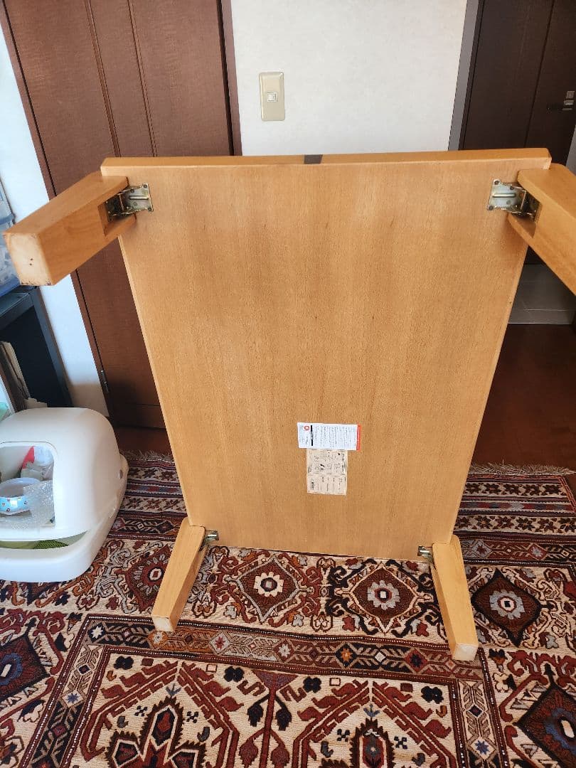 ナチュラルウッド ストライプデザイン テーブル