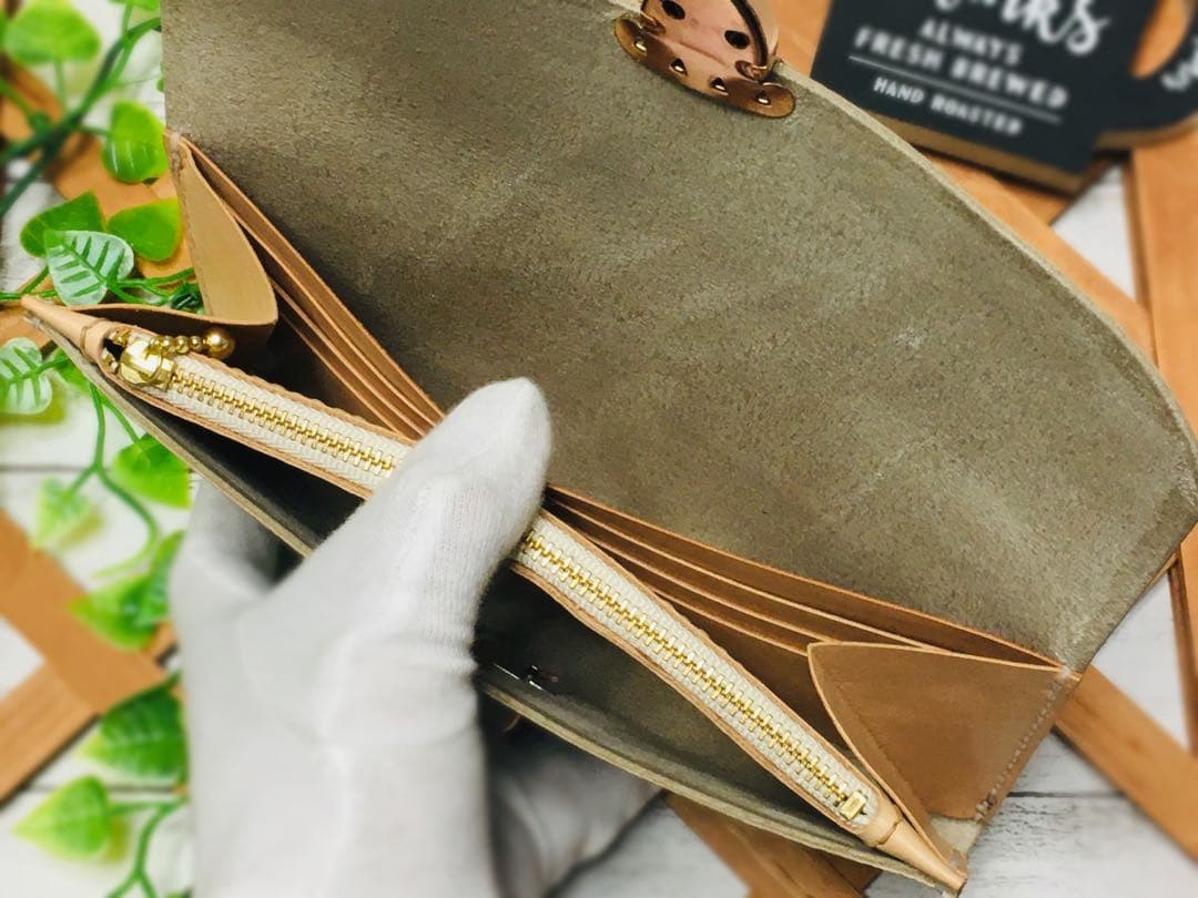 ❤️【大人シック♪】高級感×シンプルデザインの大人おしゃれ総本革長財布グレージュ