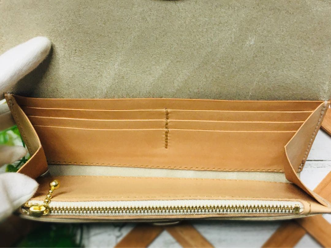 ❤️【大人シック♪】高級感×シンプルデザインの大人おしゃれ総本革長財布グレージュ