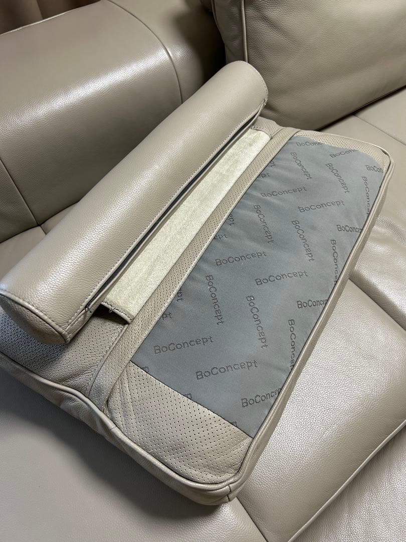 ボーコンセプトソファバッククッション2個