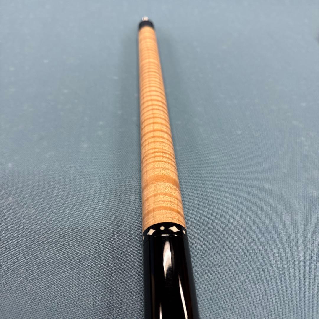 ブランド不明 極トラ目のカーリーメイプルキュー - メルカリ