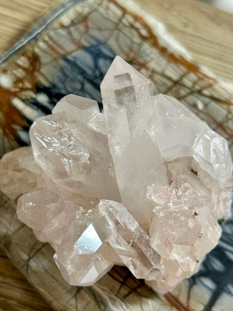 ご縁感謝SALEピンクレムリアン　クラスター　虹あり　キラキラ　天然石