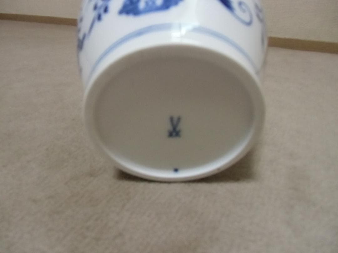 マイセン ブルーオニオン　壺一個