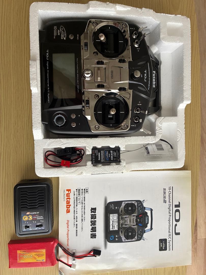 Futaba 10Ｊ 2.4GHz10ch プロポ+受信機