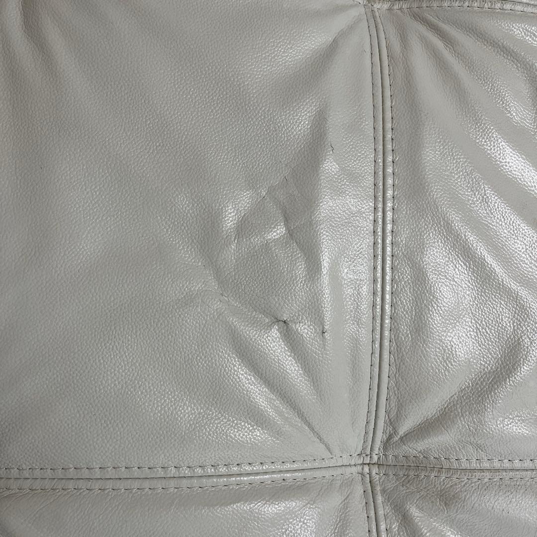 ニトリカウチソファ本革(一部合革)ホワイト　カウチ側　商品価格¥20000