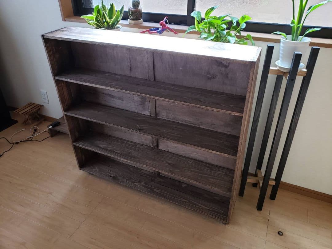 天然材を使用した古材風　本棚　マガジンラック