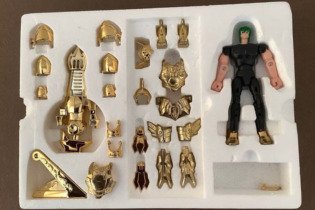 聖闘士聖衣大系 ピスケスクロス(魚座のアフロディーテ) 黄金聖衣 「聖闘士星矢」