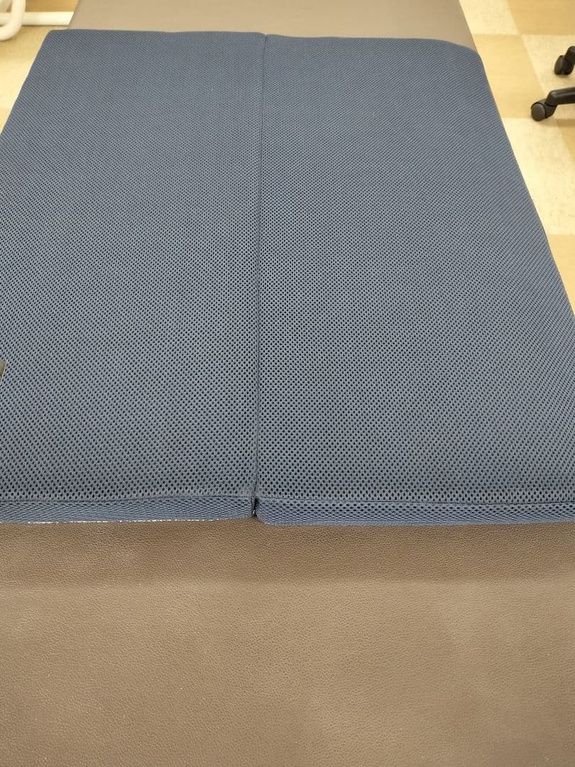 【美品／数回使用】キュアレ 整体足枕 ASHI MAKURA (お試し価格)