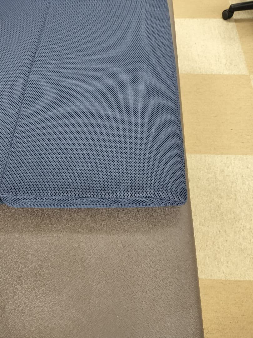 【美品／数回使用】キュアレ 整体足枕 ASHI MAKURA (お試し価格)