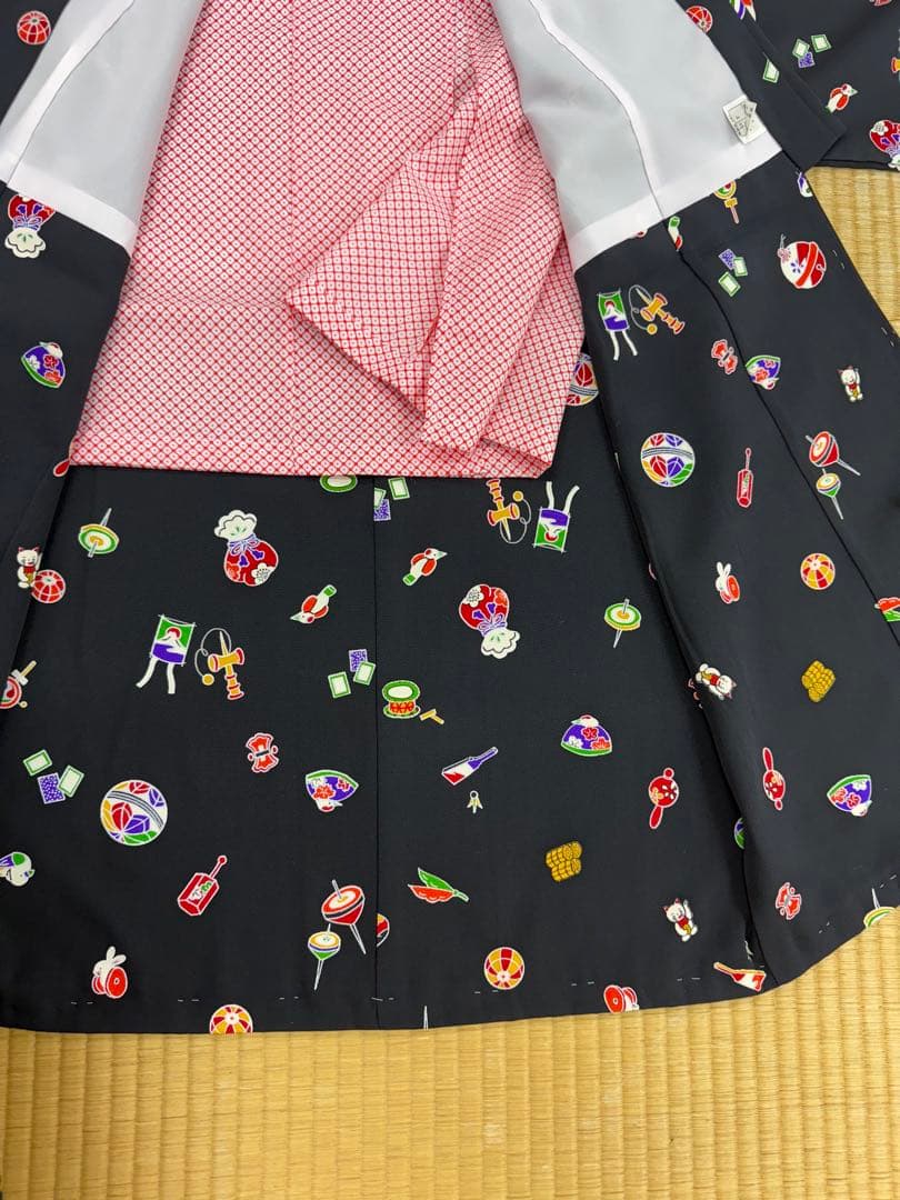 七五三　正絹　女の子　キッズ　7歳　黒　可愛い　新品　未使用　在庫処分