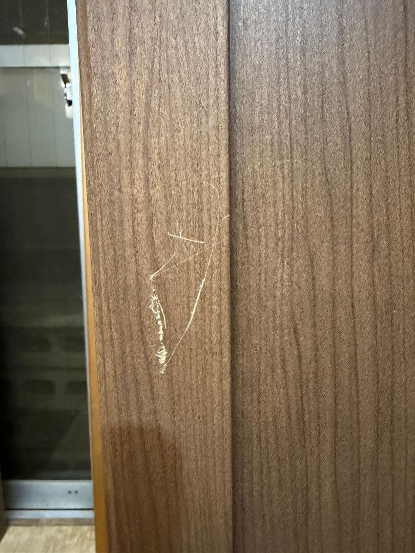 ブラウン木製食器棚 ガラス扉 2段収納